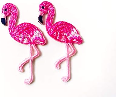 O conjunto de 2 minúsculos. Mini Pink Flamingo Flute Bird Logo Patch de desenho animado Costura