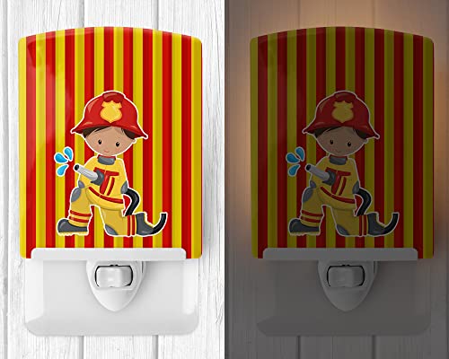 Tesouros de Caroline BB6995CNL Fireman Boy Ceramic Night Light, 6x4x3, multicolor
