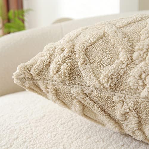 Ftroml Conjunto de 2 tampas decorativas de travesseiro de lã falsa de 18x18 polegadas bege macio macio de lã