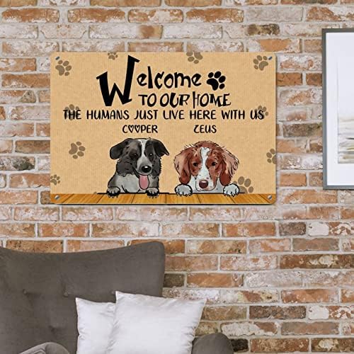 Alioyoit engraçado cão metal sinal de cães personalizados nome bem -vindo à nossa casa Os humanos aqui conosco cabide de porta de cã