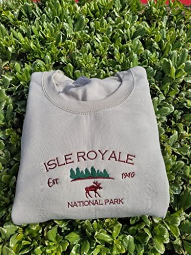 Isle Royale National Park Bordado Crewneck Sweatshirt, Isle Royale National Park Bordered Hoodie,