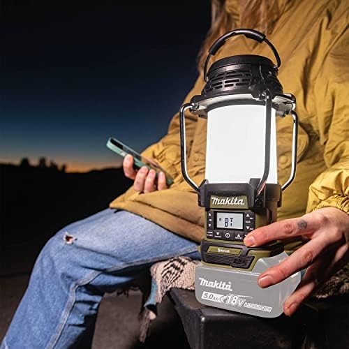 Makita ADRM13 Outdoor Adventure ™ 18V LXT® Bluetooth® Radio e L.E.D. Lanterna